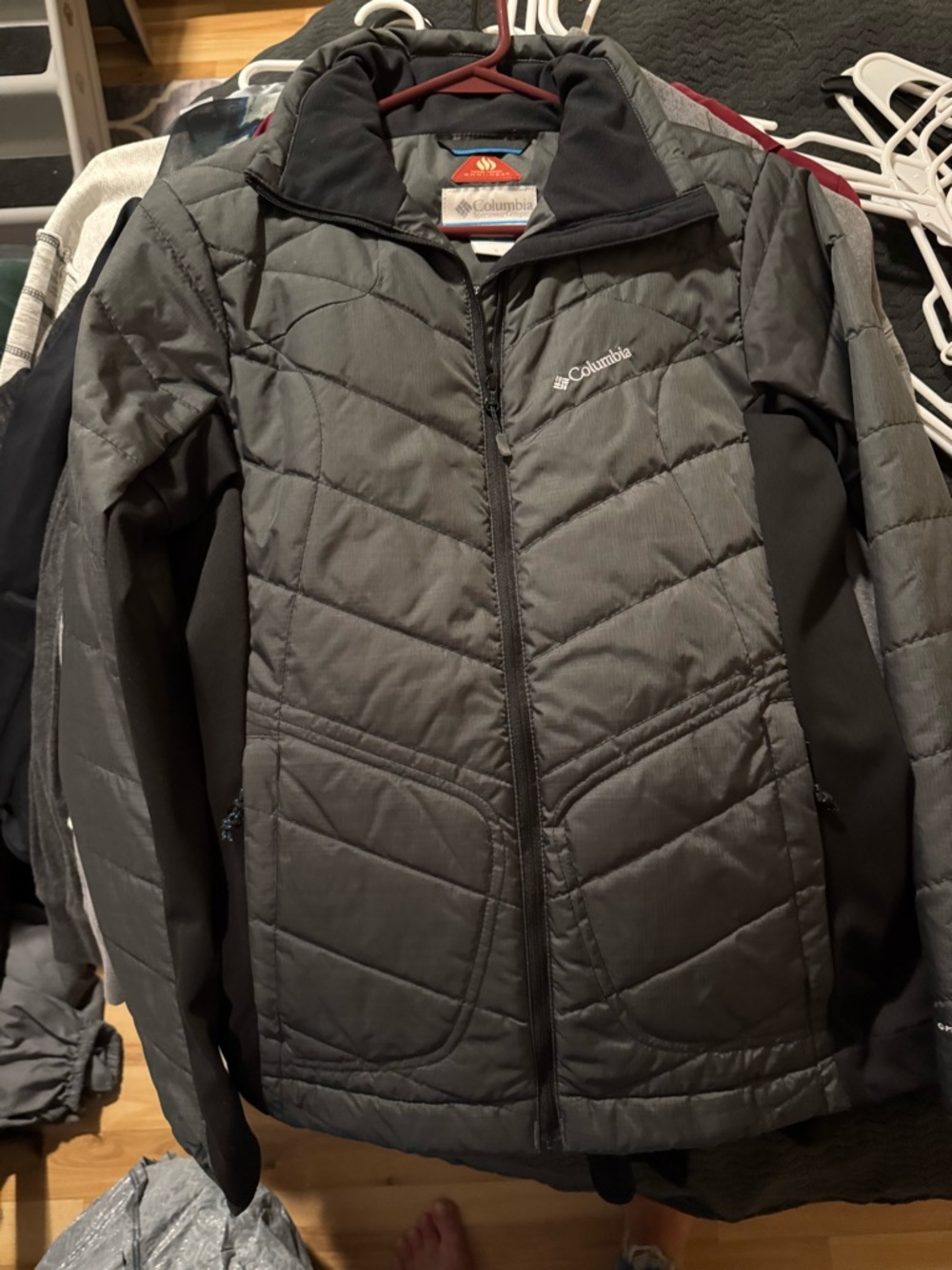 Columbia Women's Quilted Jacket in Charcoal Black